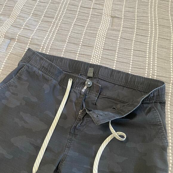 Vuori Black Camo Ankle Pants - Picture 3 of 7